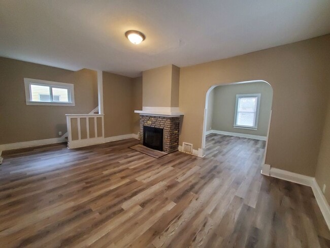 Photo - COMING SOON!! 506 Denver- large 3 bed house! **PETS OK**