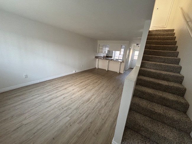 Photo - 1670 W Broadway Unidad 6C