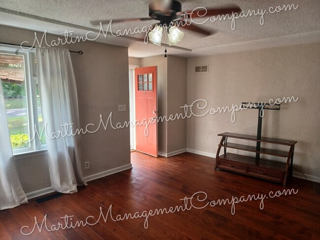 Photo - 1616 W 14th St