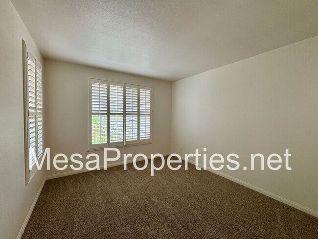 Photo - 5729 Nutwood Pl