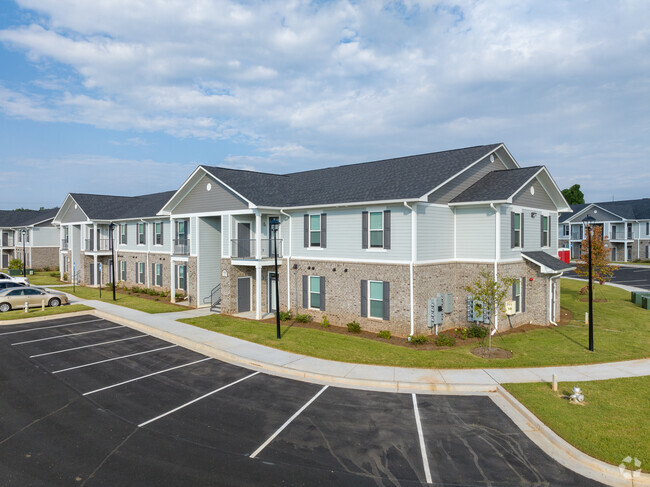 Building Photo - Peaks of Dawson Rental