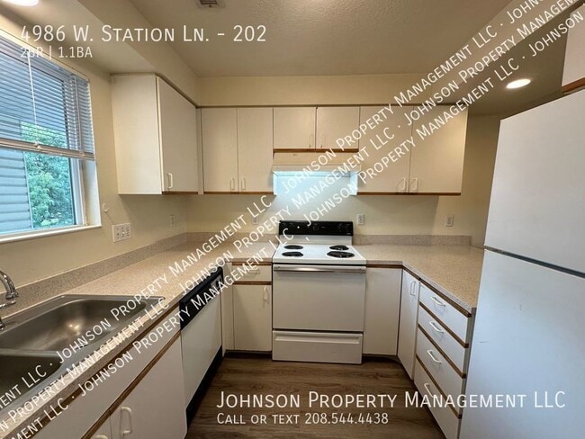 Photo - 4986 W Station Ln Unit 202