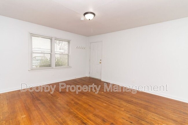 Photo - 4913 Carolyn Ln