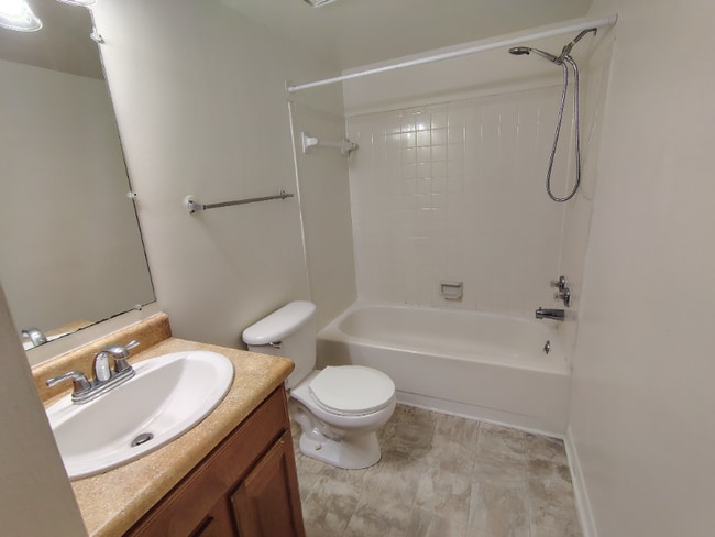 Photo - 600 Reusens Rd Unit J109