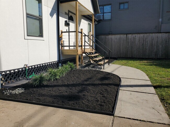 Photo - 1904 Davis St