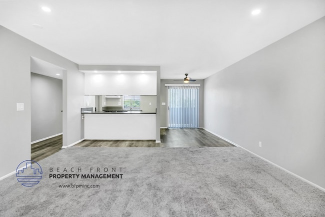 Photo - 250 E Acacia St Unidad 207