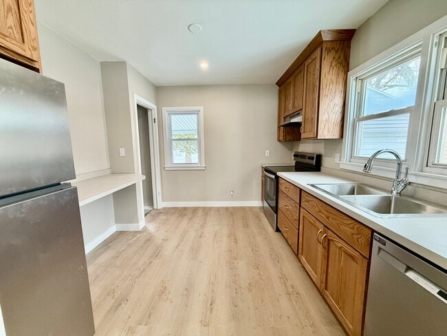 Photo - 1305 2nd Ave SW