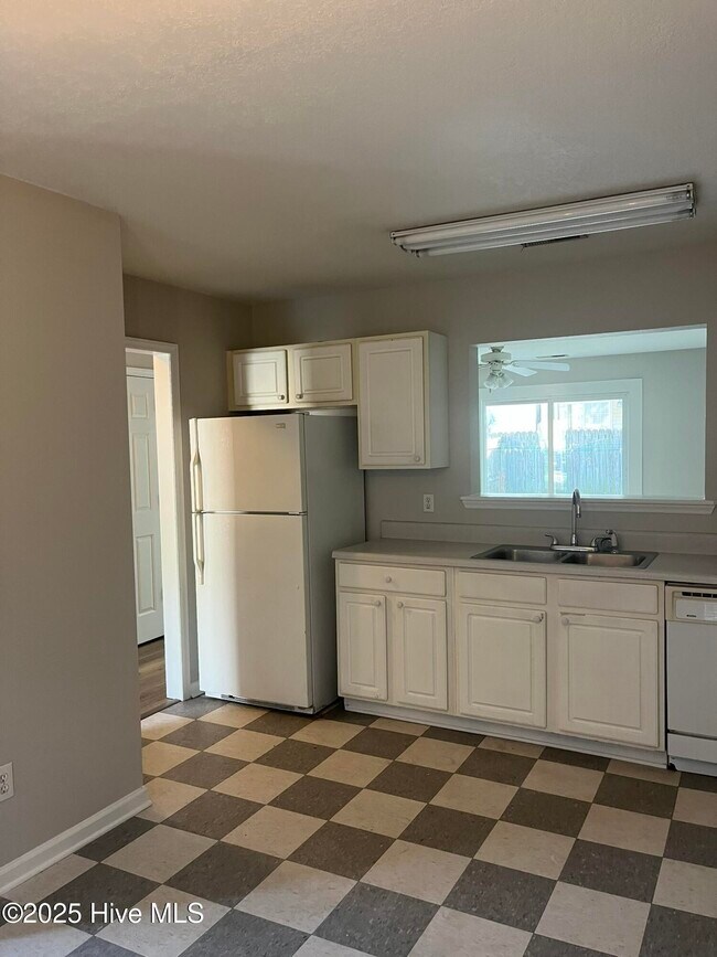 Photo - 4245 Williamsbrook Ln