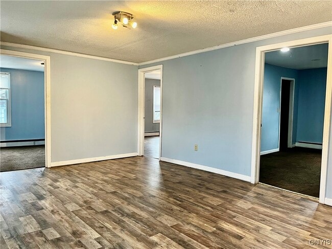 Photo - 97 E Seneca St