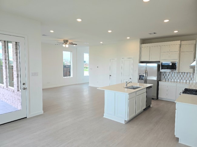 Photo - 27139 Blue Pool Dr