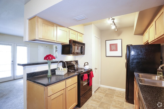 Photo - The Pointe at City Center