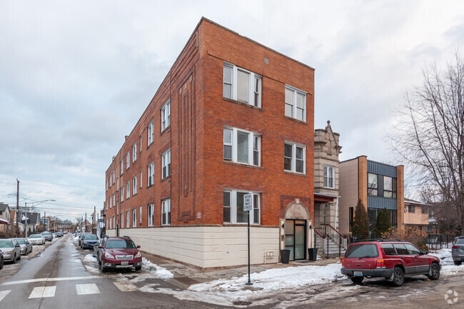 Building Photo - 2313 N Albany Ave Rental
