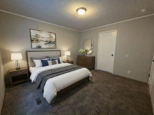 Photo - 198 Bluejay Ln