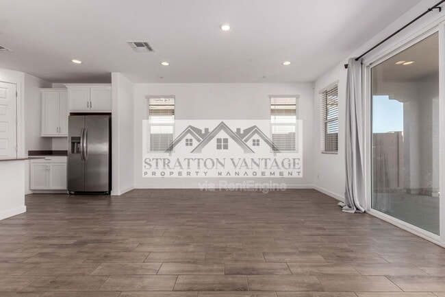 Photo - 36595 W Mediterranean Way