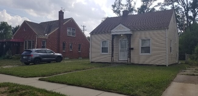 Building Photo - 19315 Mackay St Rental