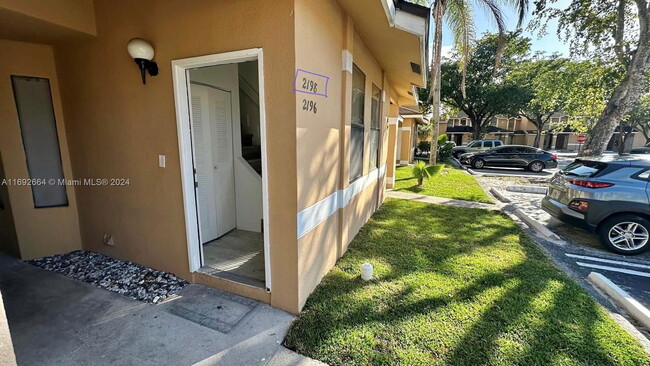 Photo - 2198 SW 80th Terrace Condominio Unidad 2198