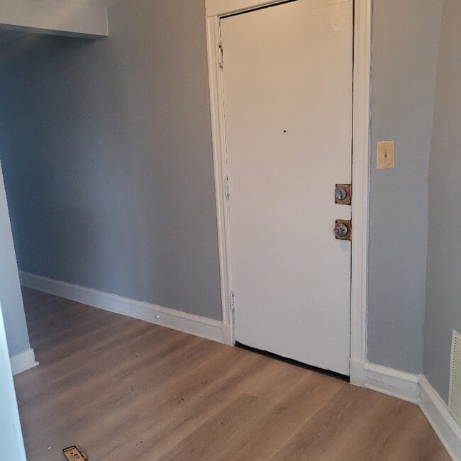 Photo - 5213 S Indiana Ave Unit 3a