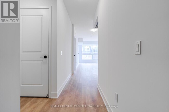 Photo - 2343 Khalsa Gate Unit 316