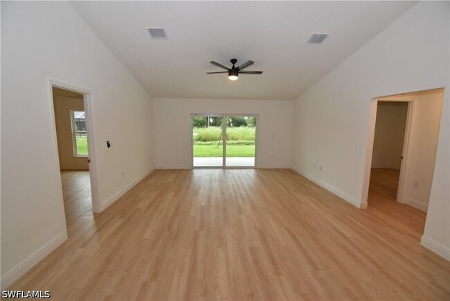 Photo - 4668 Addley Ave