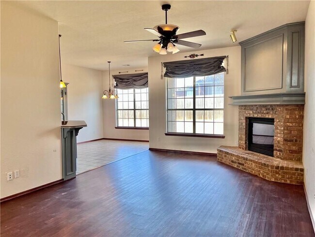 Photo - 628 Allison Ln