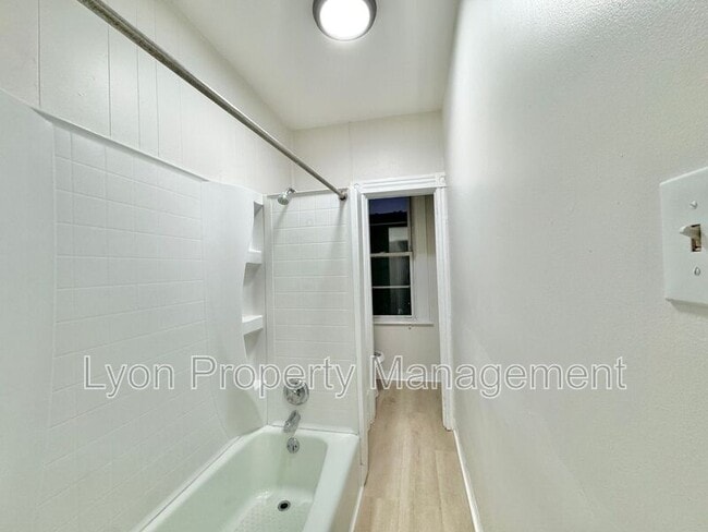 31 Mechanic Ave Unit 2R