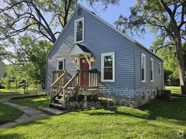 Building Photo - 2430 81st St Rental