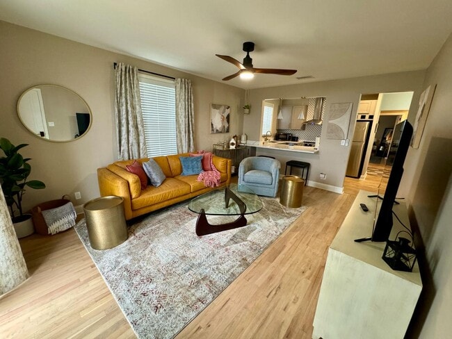 Building Photo - 1773 River Rd Rental
