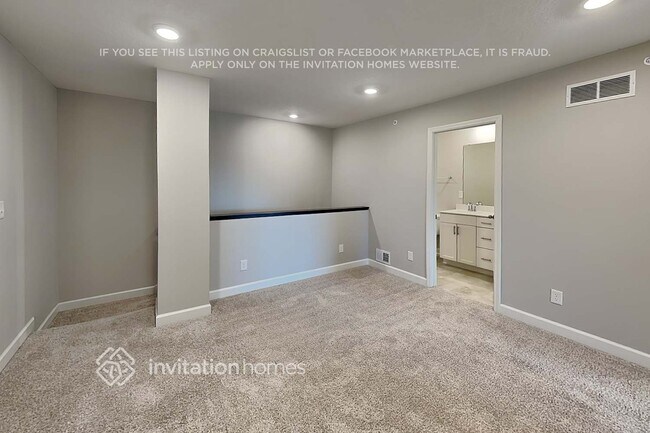 Photo - 10916 Zest St NE