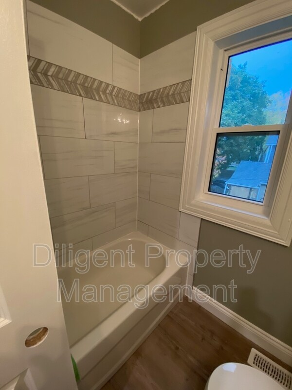 Photo - 203 Rubidge St