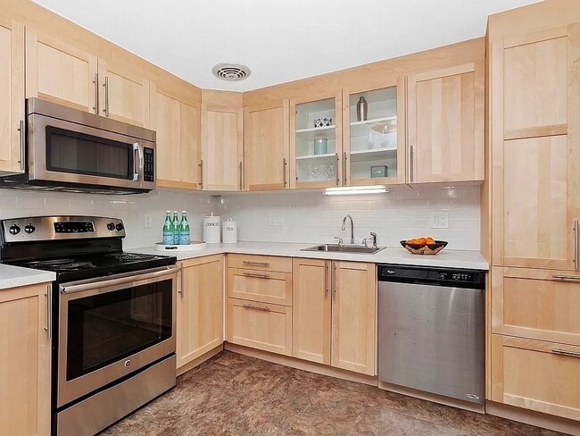 Photo - 197 Kent St Unit 27