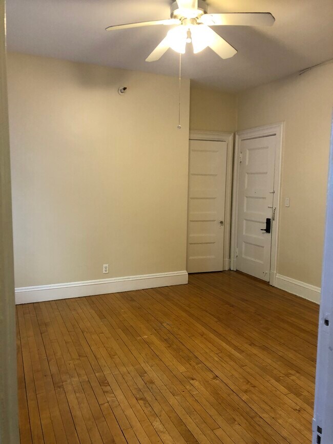 Photo - 1470 Beacon St Unit 03
