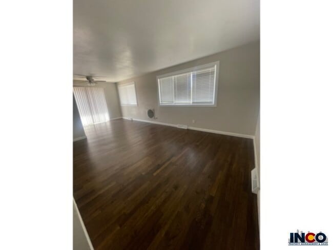 Photo - 634 W Crestline Ave