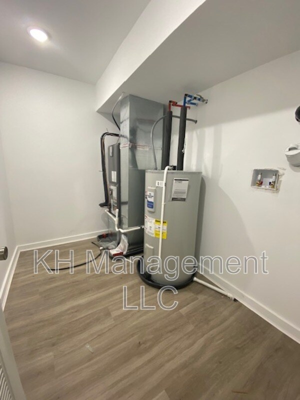 Photo - 3932-36 Mt Vernon St