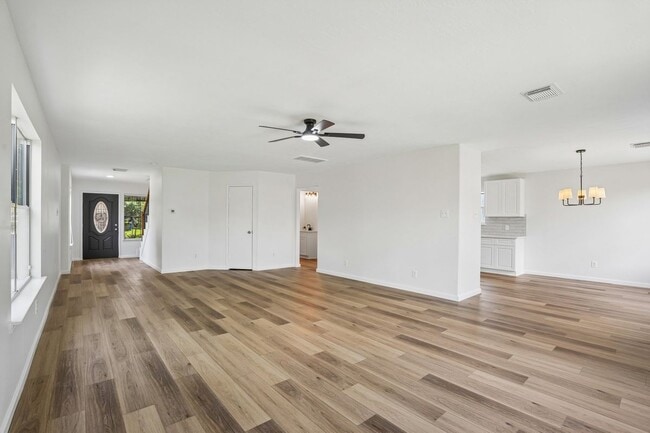 Photo - 4419 Crossvine Ave