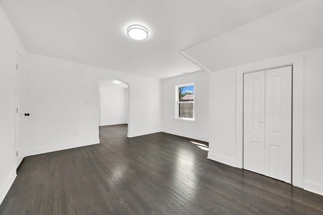 Photo - 6645 S Seeley Ave Unidad 2