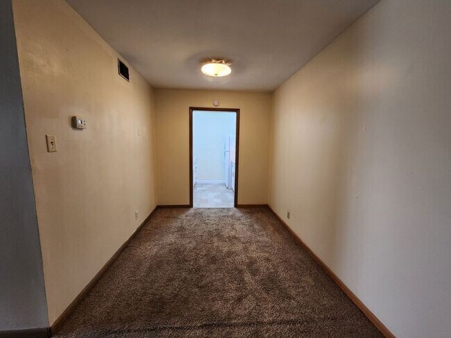 Photo - Charming 1-Bedroom Courtyard Level Apartme...
