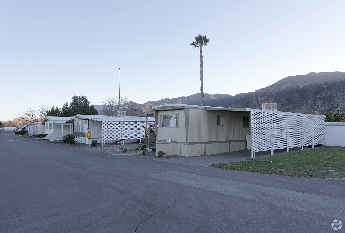 Photo - Butterfield Village Mobile Hm. Pk.