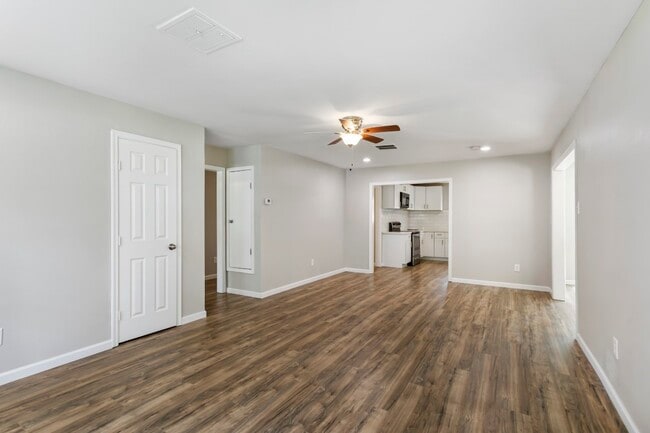 Photo - 13226 Rockglen St