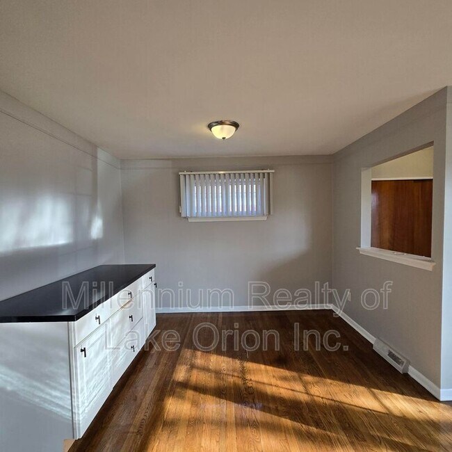 Photo - 11539 Hanford Dr