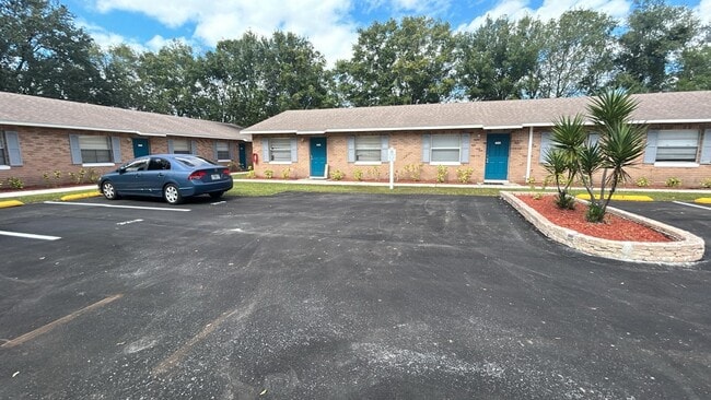 Building Photo - 3221 Pershing St Unit 3221