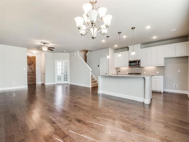 Photo - 409 Carnaby Ct