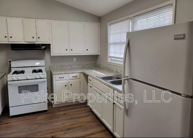 Photo - 874 Von Blond Unit A