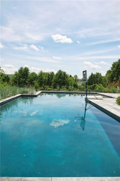 Photo - 194 Pleasant Ridge Rd