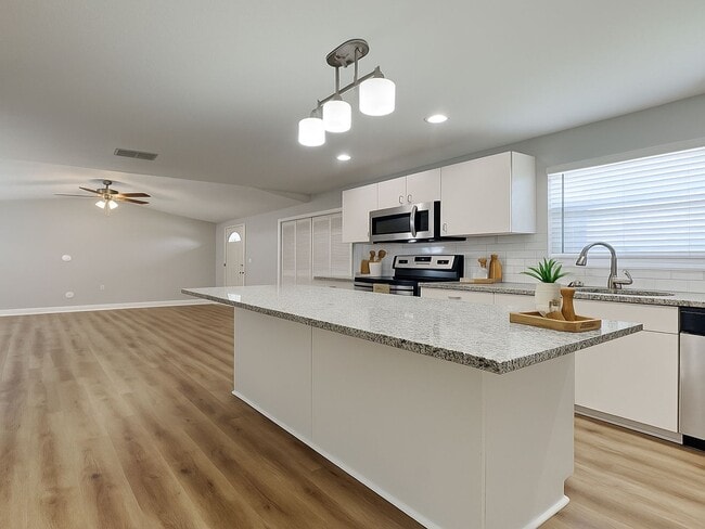 Photo - Beautiful 3 Beds 2 Baths Home in East Tampa!