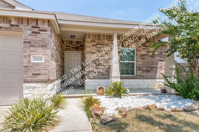 Photo - 1128 Foxglove Ln