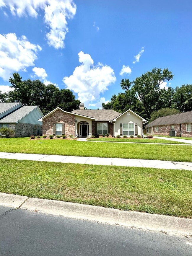 Photo - 11821 Thornberry Ln