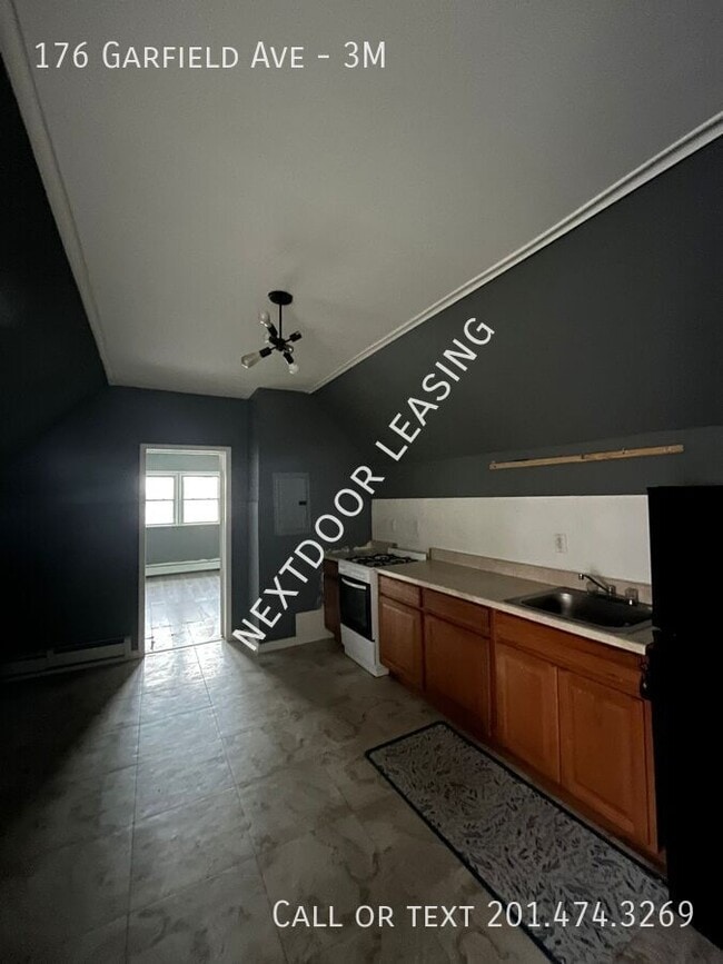 Photo - 176 Garfield Ave Unit 3M