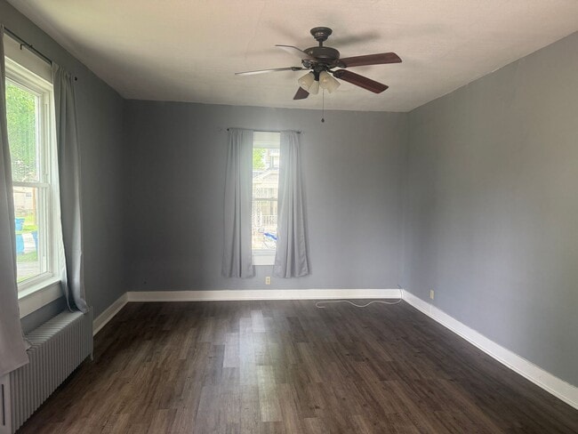 Photo - 2 bedroom available for a move right away! Unidad 1135 Summit Street LOWER
