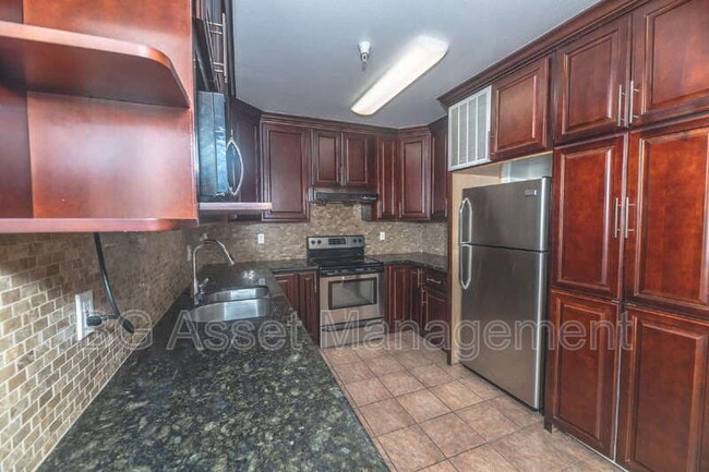 Photo - 1459 MacArthur Blvd Unit 36