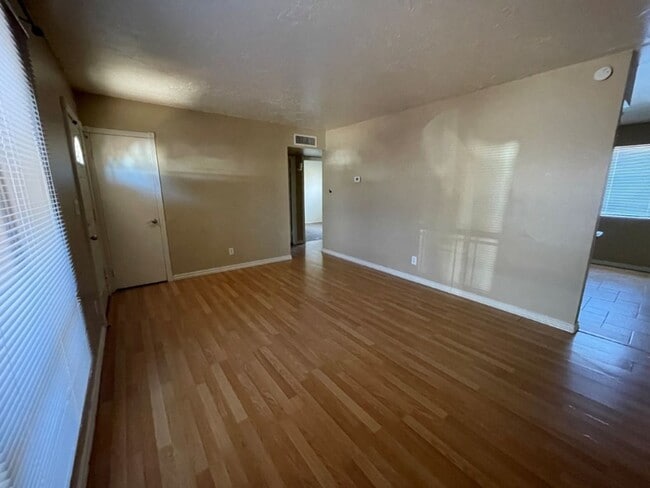 Photo - 1150 N Wedgewood Cir Unit #B